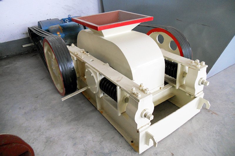 雙輥破碎機(jī)，對(duì)輥式制砂機(jī)