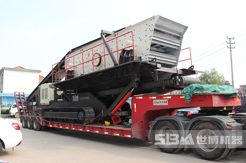 移動(dòng)式鵝卵石篩選機(jī)發(fā)貨圖