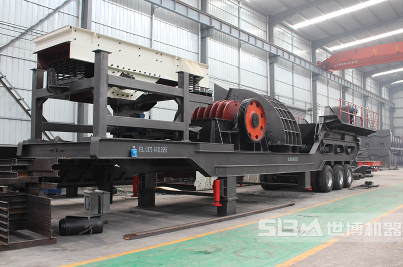 世博移動重錘破碎機生產(chǎn)車間圖