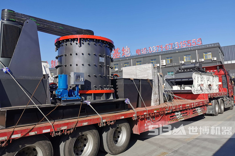世博立軸式破碎機發(fā)貨圖