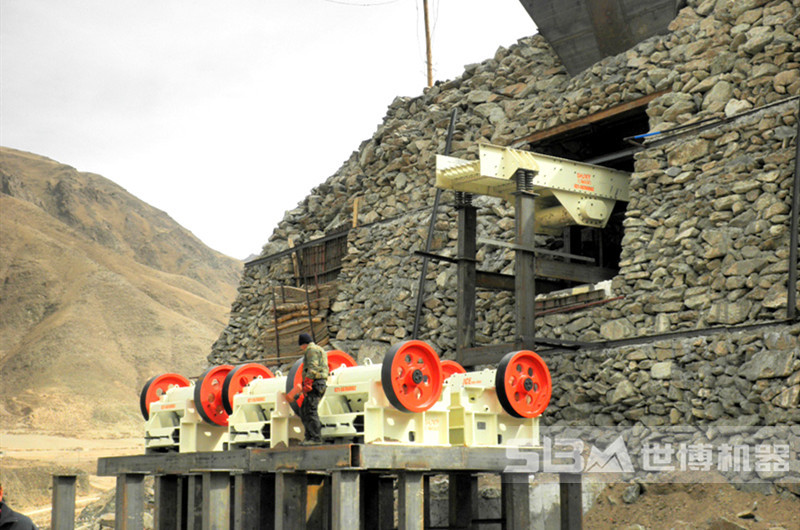 世博pex細(xì)顎式破碎機(jī)客戶(hù)現(xiàn)場(chǎng)，可現(xiàn)場(chǎng)考察