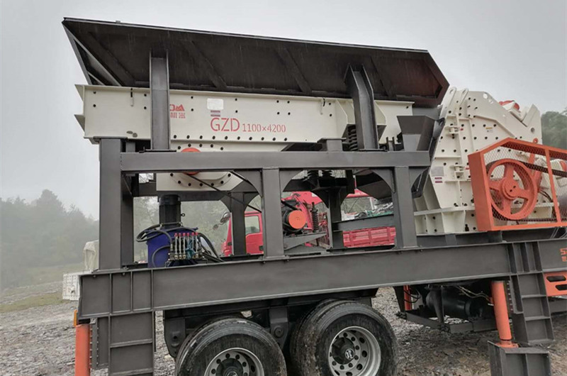 湖南石門陳總工地，移動采石場設(shè)備安裝