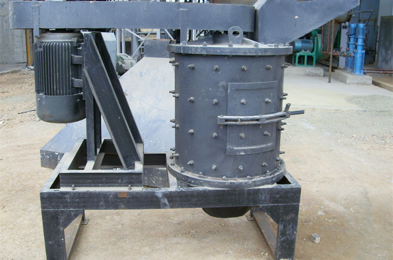 鋼架基礎(chǔ)復(fù)合式破石機(jī)，家庭用小型石頭破碎機(jī)