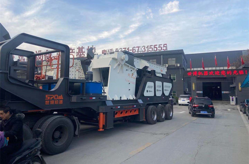 大型移動石子石料破碎機(jī)，大型鄂破移動站