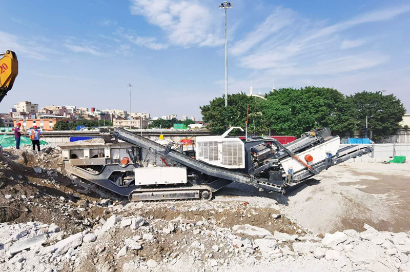 履帶式移動(dòng)破碎一體機(jī)，履帶式建筑垃圾破碎機(jī)