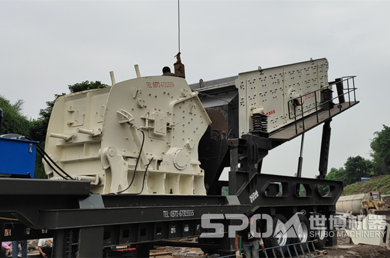 反擊破移動破碎機(jī)