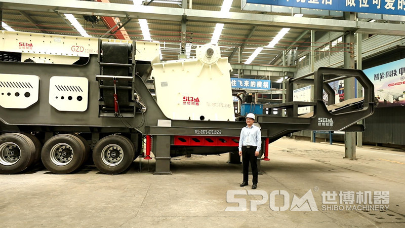 大型移動(dòng)碎石機(jī)，車間實(shí)拍