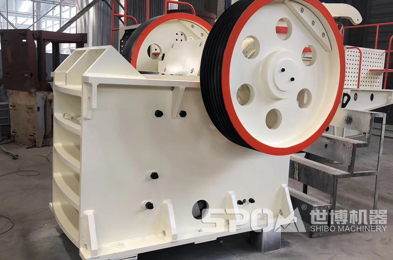 鄂破，顎式破碎機(jī)