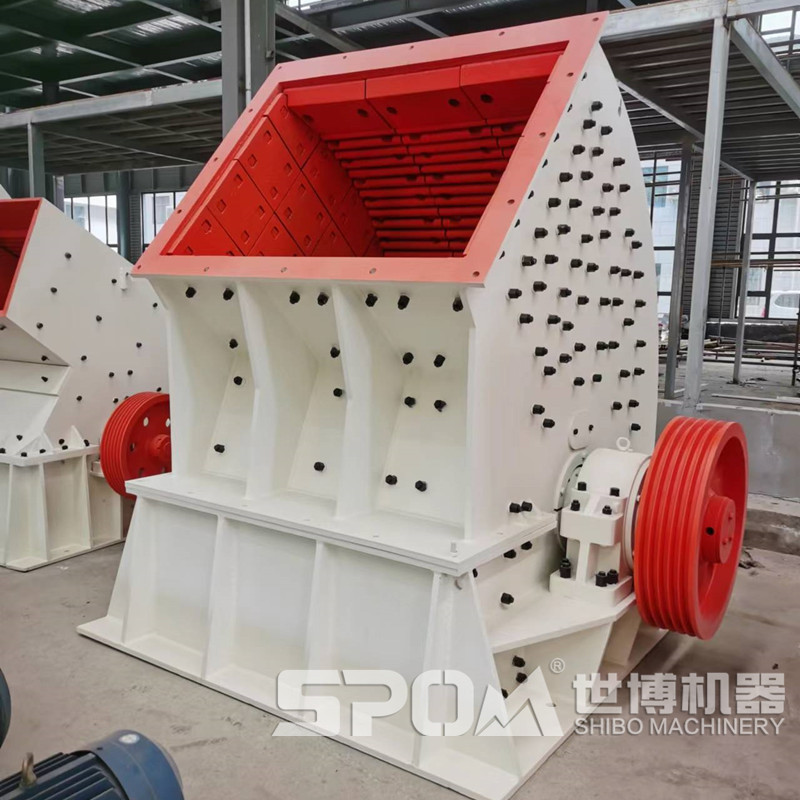 1012錘式破碎機車間實拍圖